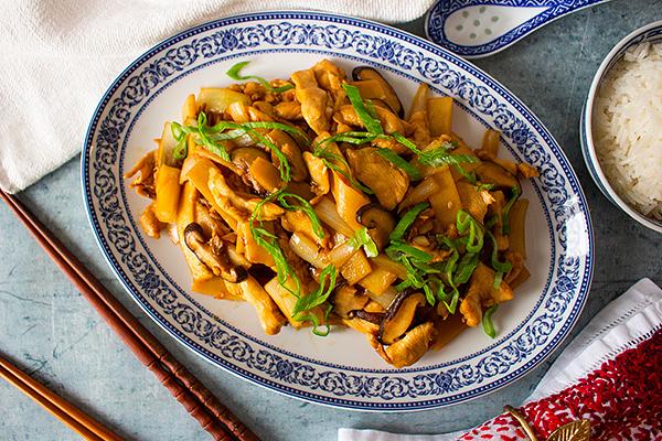 Poulet mit Bambussprossen und Shiitake