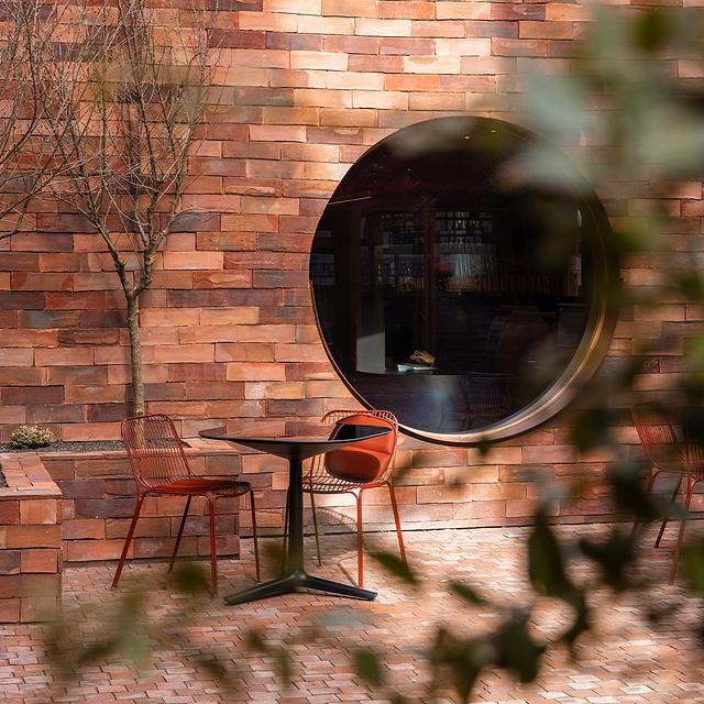 QoQa – Quartier LôDzè - Nouveau concept exclusif à Martigny Séjour  bien-être et gastronomie