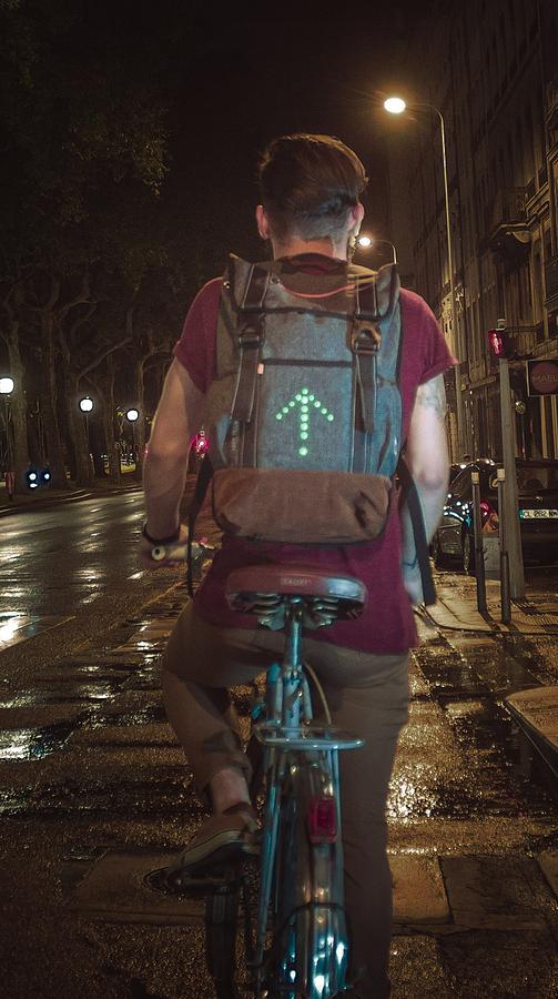 QoQa MOONRIDE Sac dos LED Connect avec signalisation et